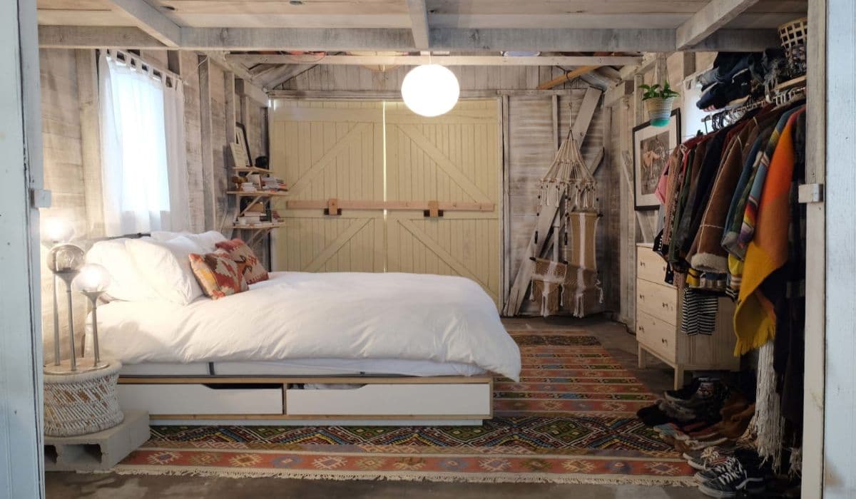 garage-guest-bedroom