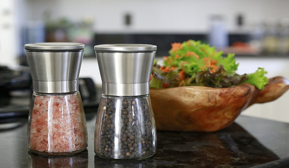 salt-and-pepper-mills