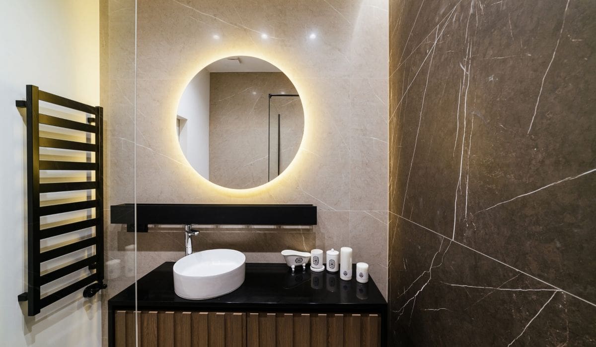 metro-lane-oval-led-wall-mirror