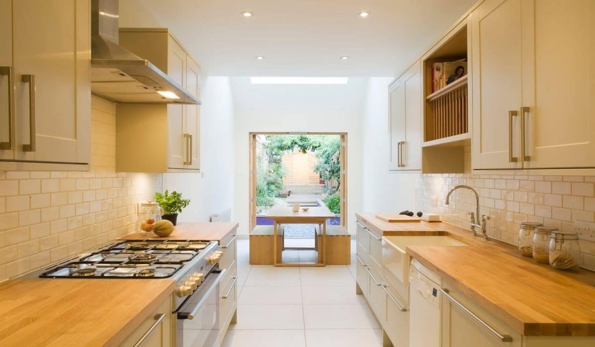 narrow-galley-kitchen-ideas-uk