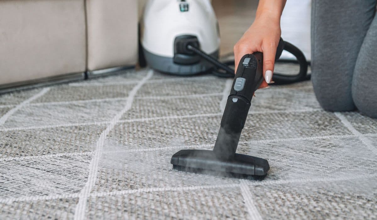 carpet-cleaning-with-steam-cleaner