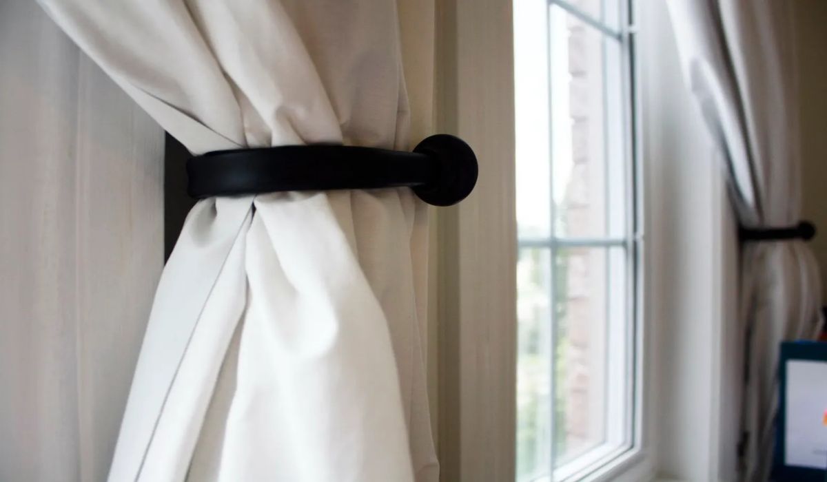 tie-up-curtains