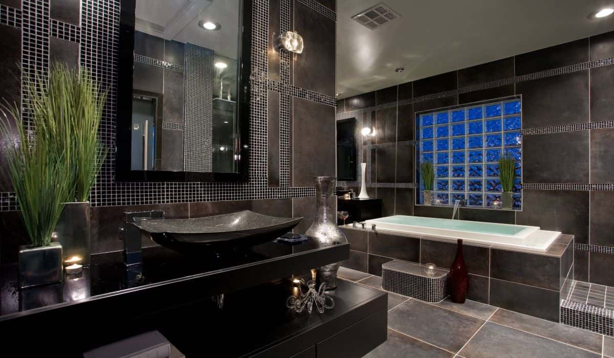 modern-small-black-bathroom