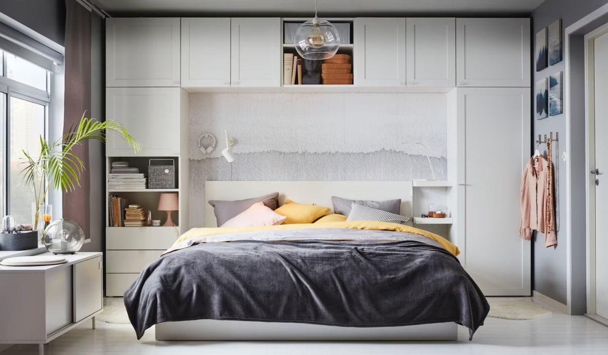 Built-in Wardrobe with Bed Surround