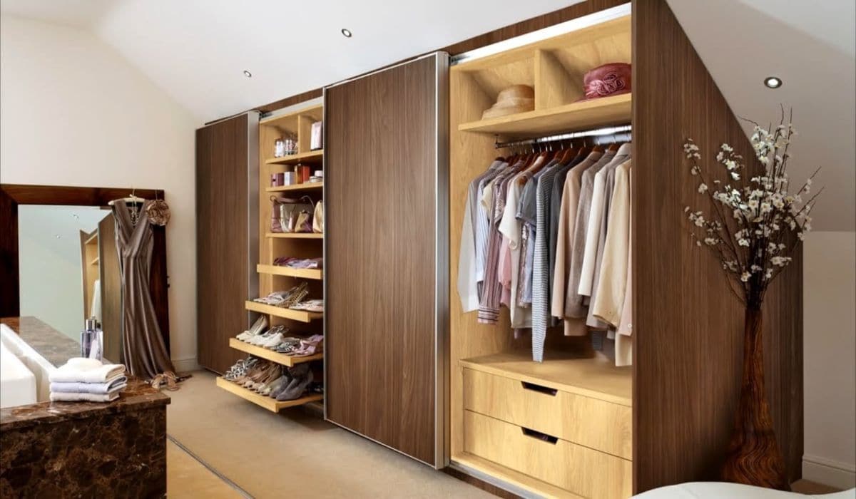 Built-in Wardrobes for Small Bedrooms