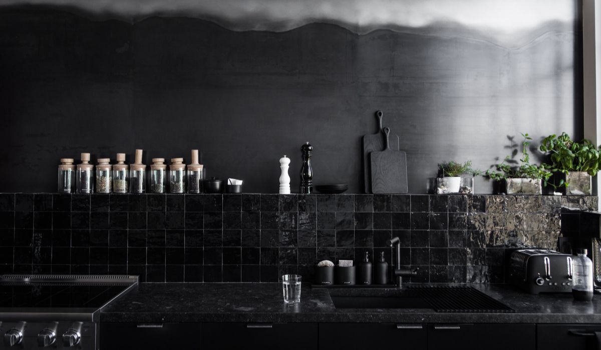 black-kitchen-accessories