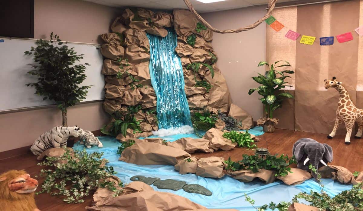 jungle theme party decorations