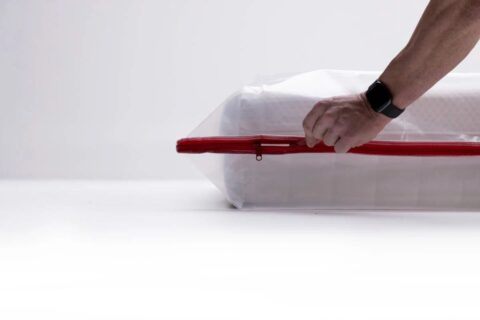 single-mattress-storage-bag-with-zip