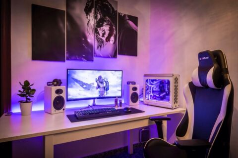 purple-and-black-gaming-room-ideas